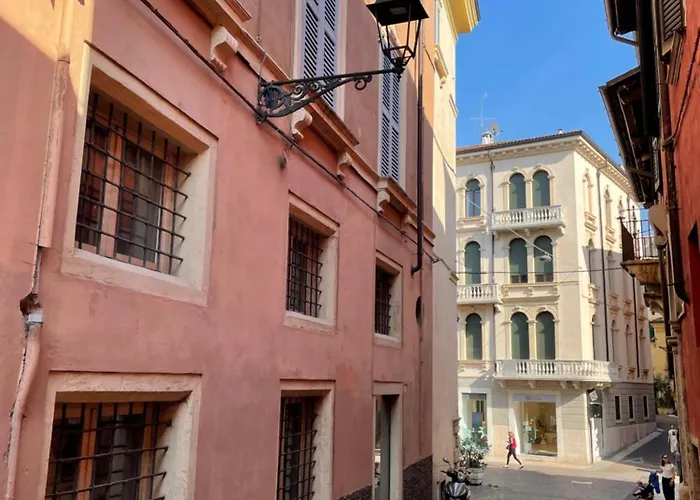 Sabrina - Residenza Portoni Borsari